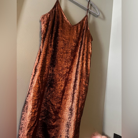 Rustic dress - Picture 1 of 5